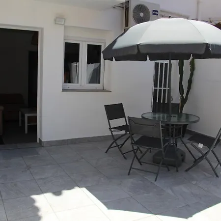 Almirante Nyaraló Nerja