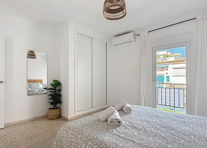 Almirante بيت للعطل نيرخا